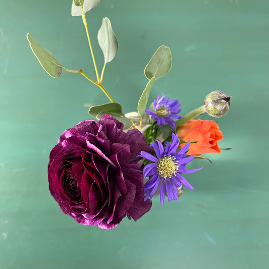 Weekly Mini Floral Arrangements - Auburn Residents, Chaska
